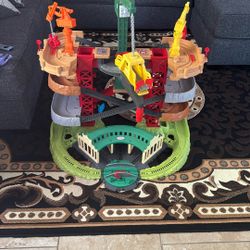  Thomas & Friends Trains & Cranes Super Tower playset