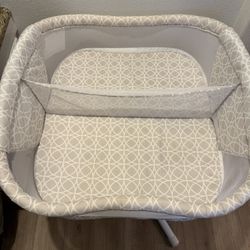Halo Twin Bassinet