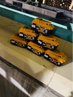 Dewalt 5Ah battery, price is for each one