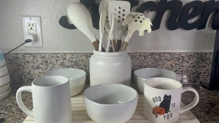 10-Piece Minimalist Kitchen Set