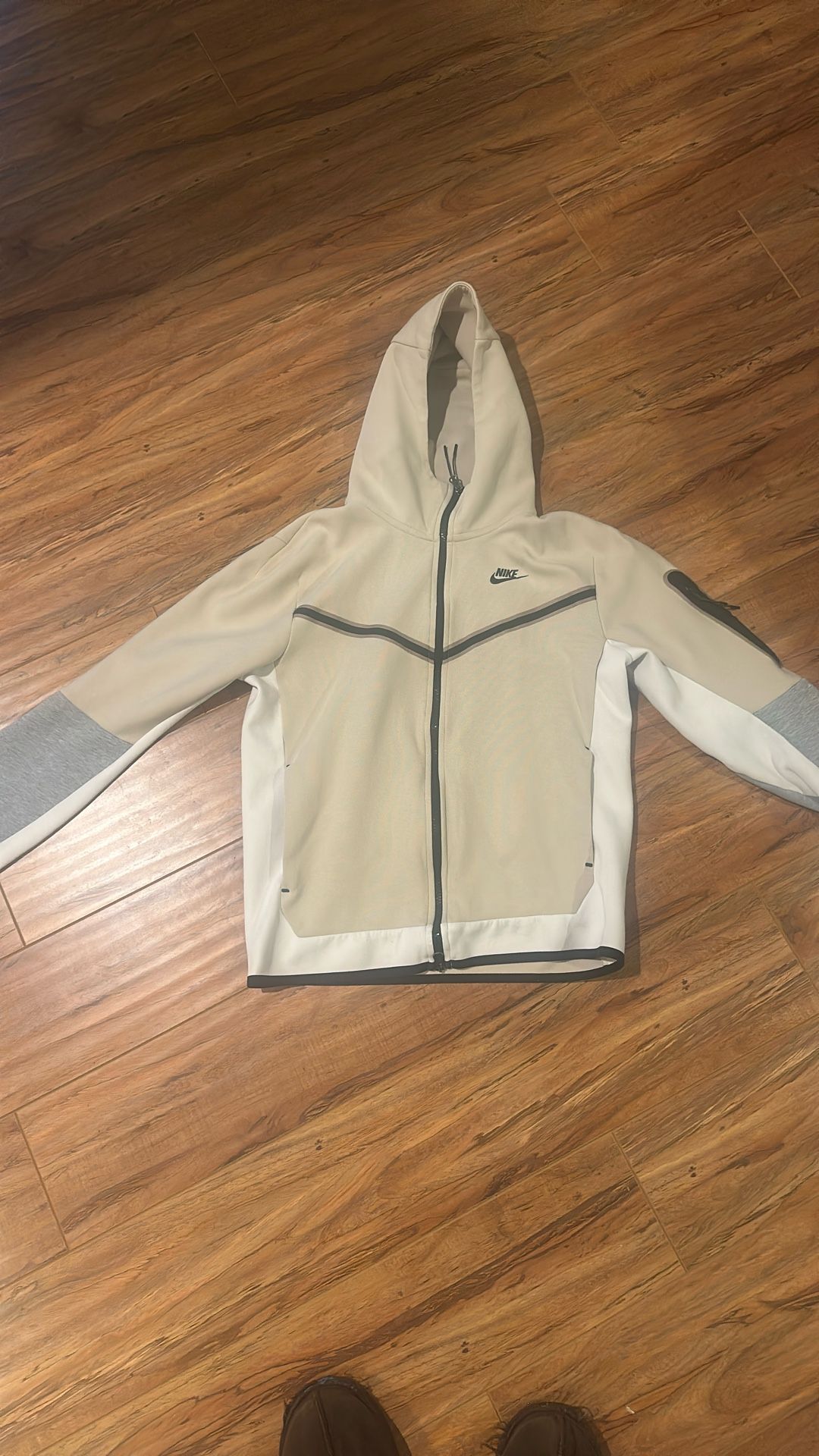 Dark Heather Gray Nike Sportswear Tech Fleece