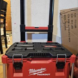 Milwaukee Modular Rolling Packout