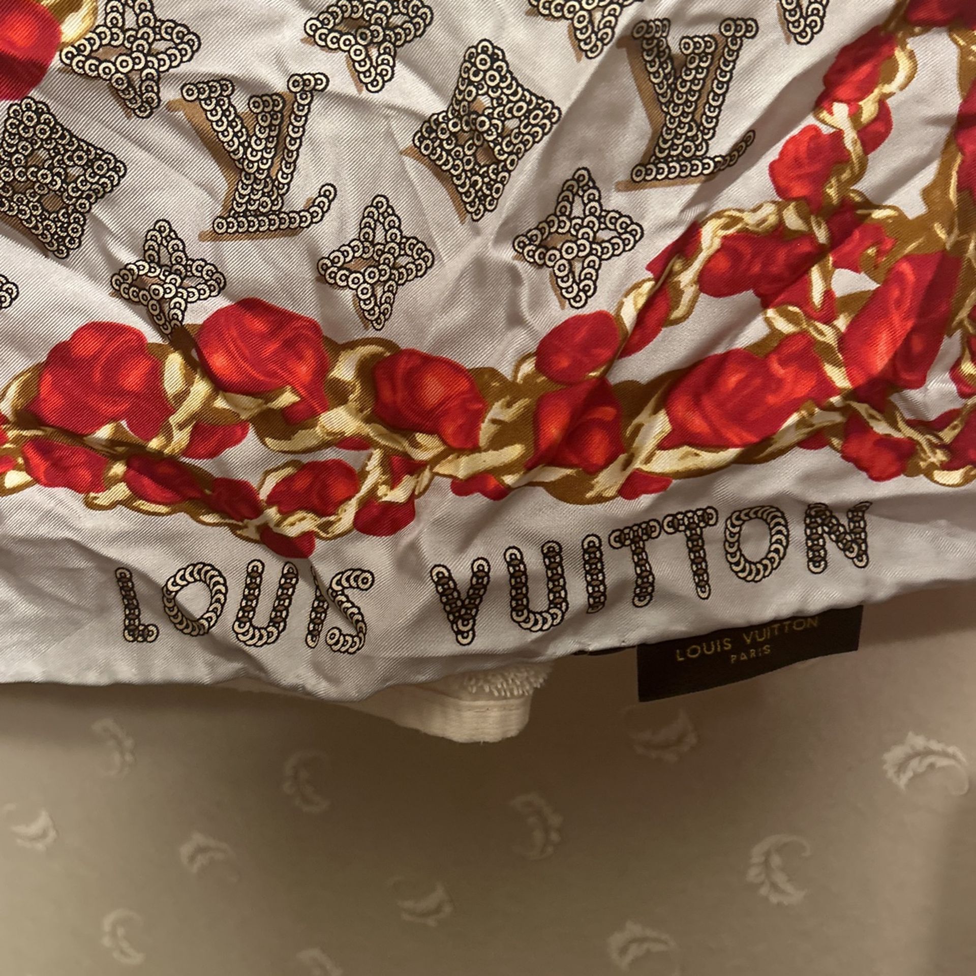 LOUIS VUITTON SCARF