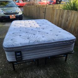 SEALY 2022 FULL MATTRESS and FRAME (COSTCO)-Excellent Condition!