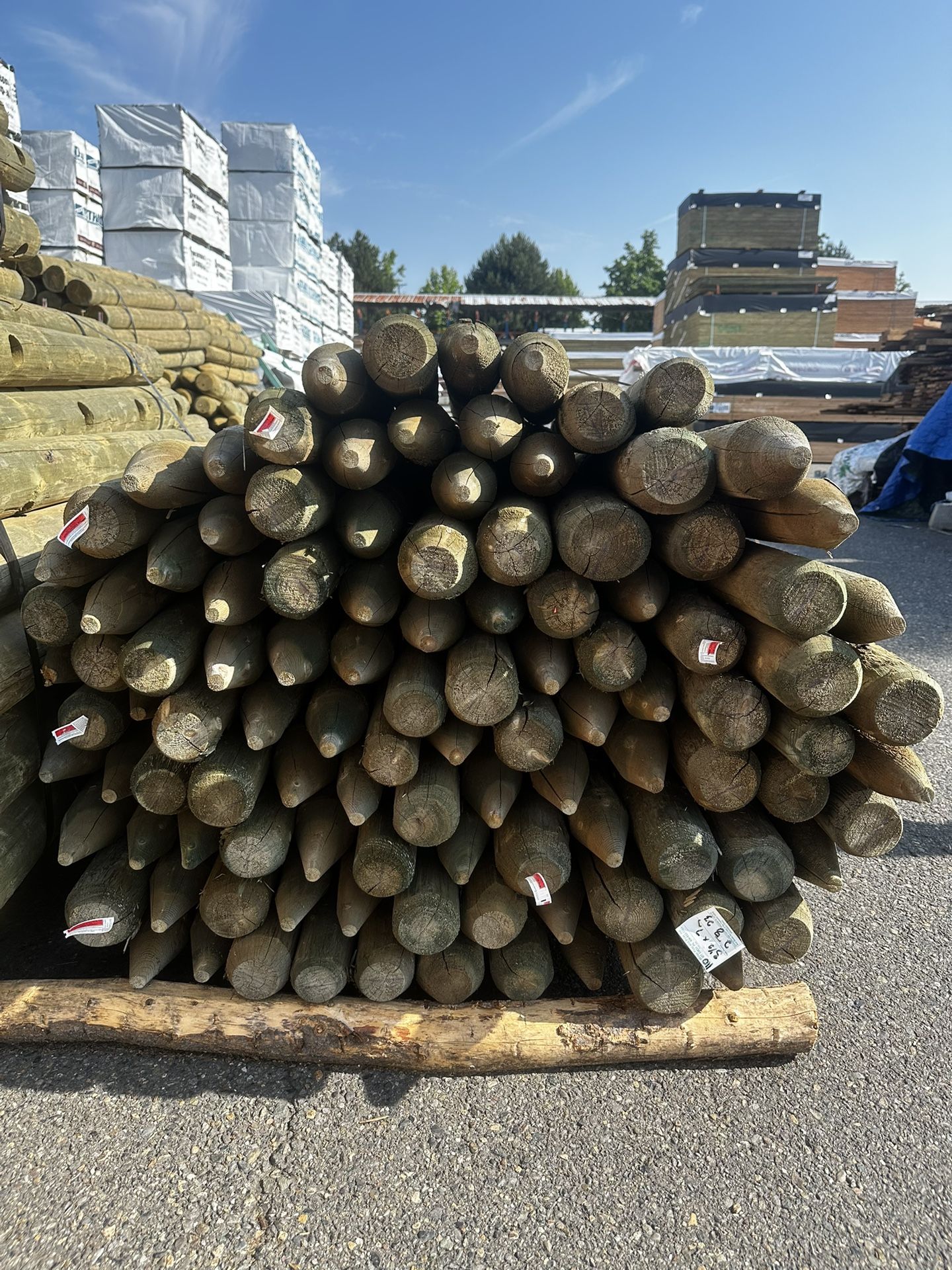 3 1/2” X 7’ TREATED POSTS POINTED