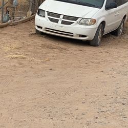 Caravan 2005 En Partes