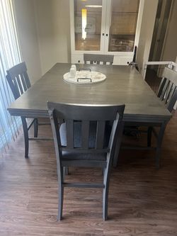 High Top Dining Table W/ 4 Chairs 