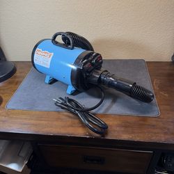 HooHcc high-velocity pet grooming dryer