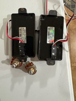 Emg active 81 and 60 pickups