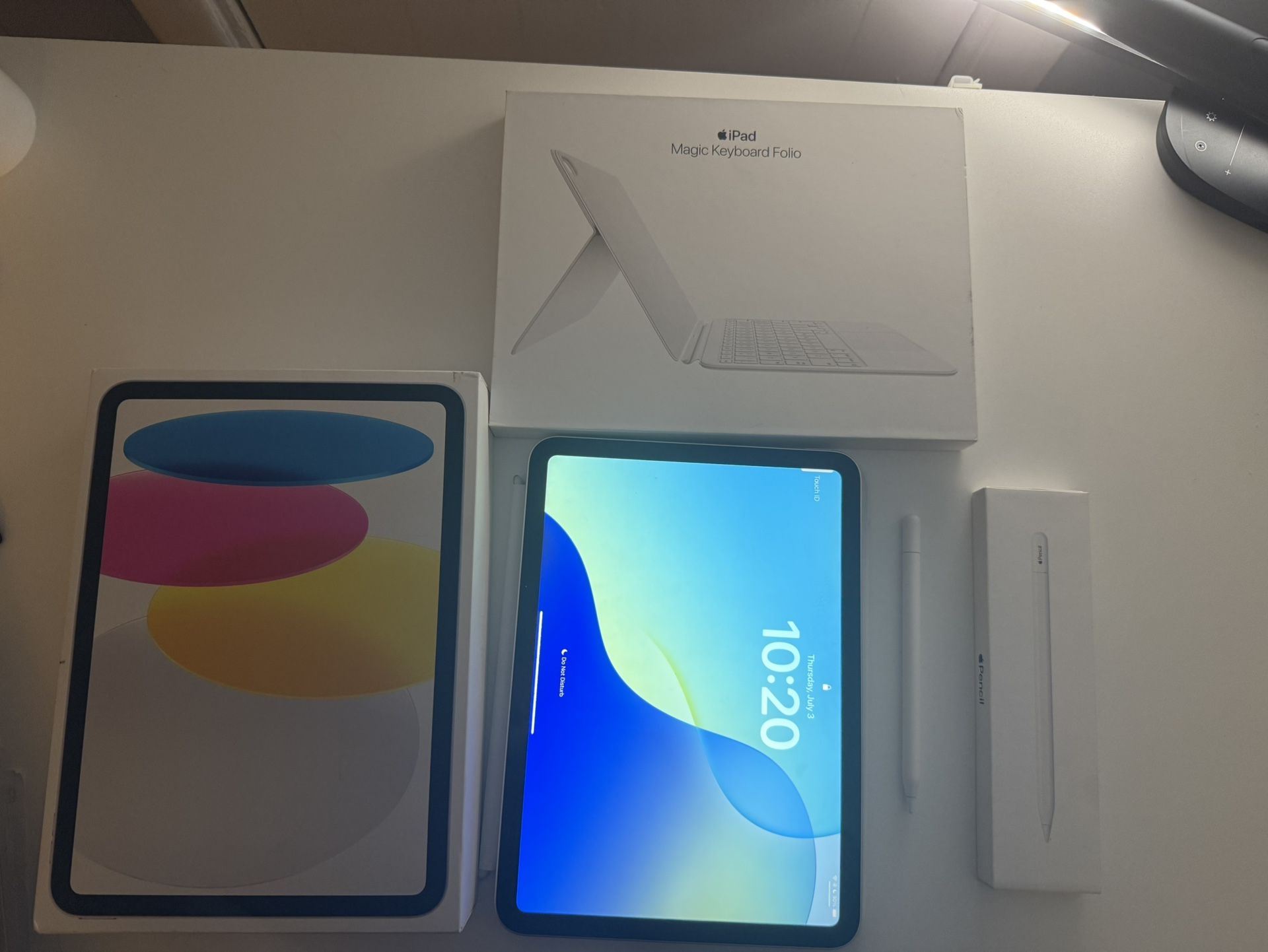 iPad 10th Gen 10.9” 64GB + Magic Keyboard Folio + USB-C Apple Pencil W/ Boxes