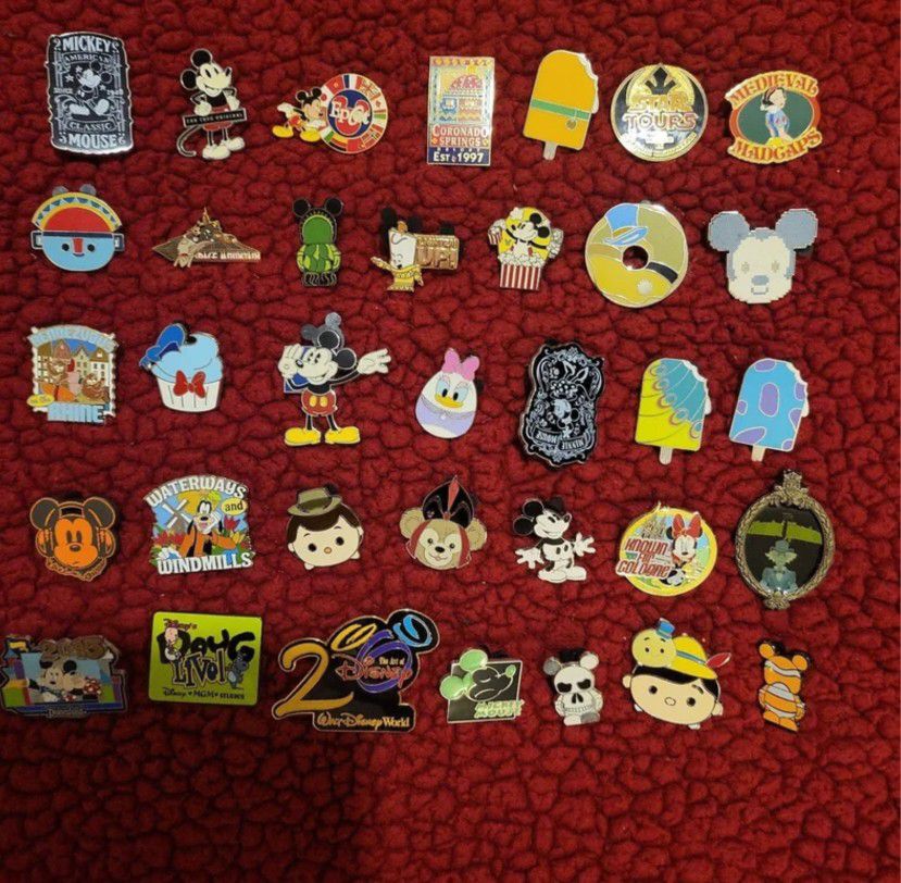 Disney Trading Pin Lot of 35