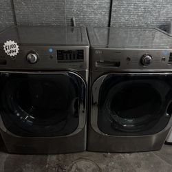 LG Washer And Gas Dryer Set