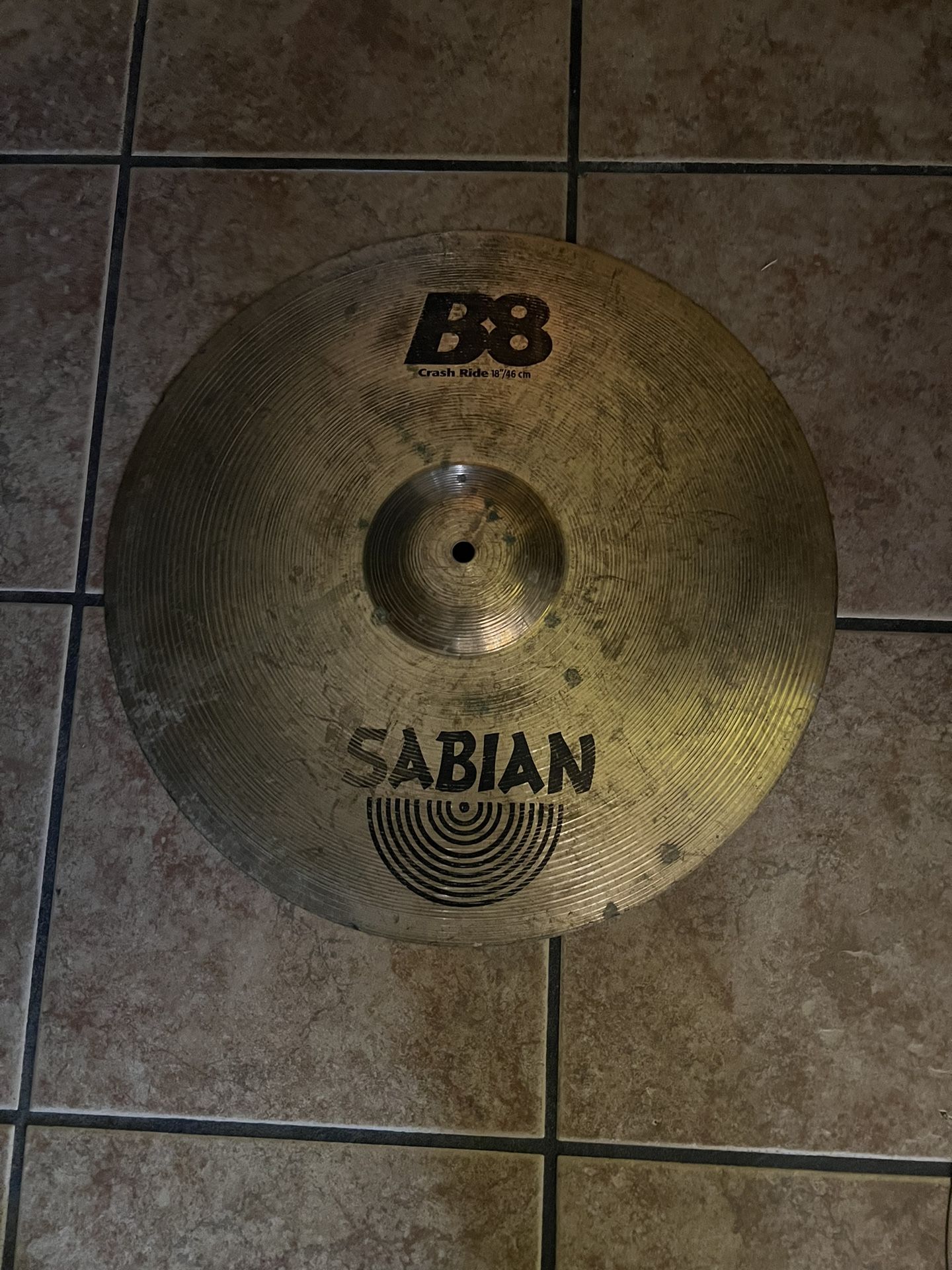 Cymbals Sabían Crash Ride 18”.