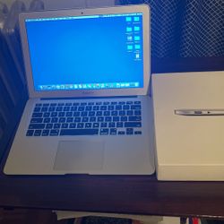 MacBook Air 15 Inch