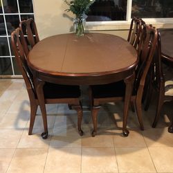 Dining room table