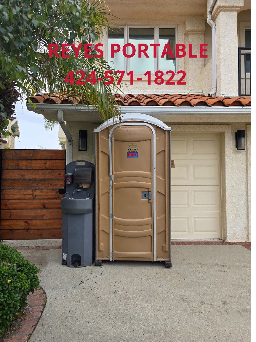 Porta Potties 