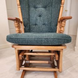 Chair  Very Good Condition  Wood Brown Wooden 