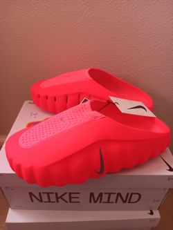 Nike Mind 001 Red