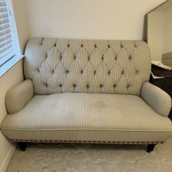 Tufted Vintage Bench/sofa