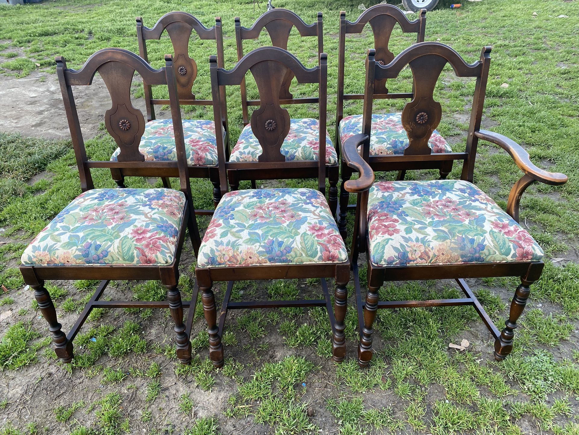 Set Of 6 Antique Dining Chairs 