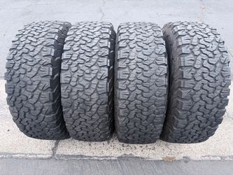 (4) 285/70R17 Bfgoodrich All Terrain KO2