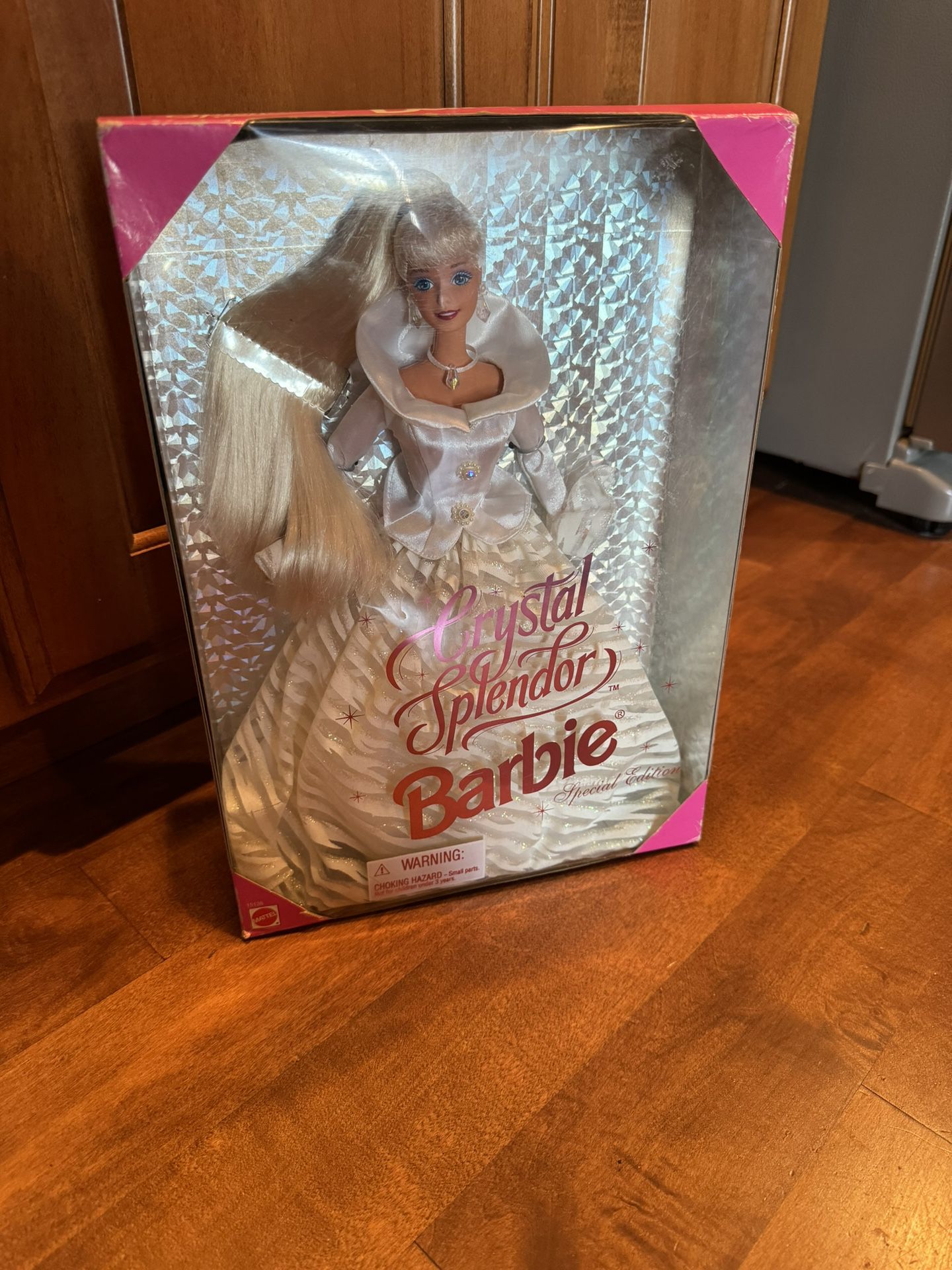 Vintage 1995 Crystal Splendor Barbie Shipping Avaialbe 