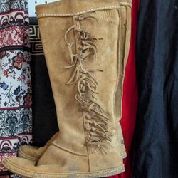 Ugh Suede Woman's Boots Size 8