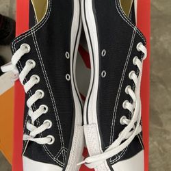 Converse Chuck Taylor All Star Low Top - Black/White - Men’s Size 10.5 Worn Once