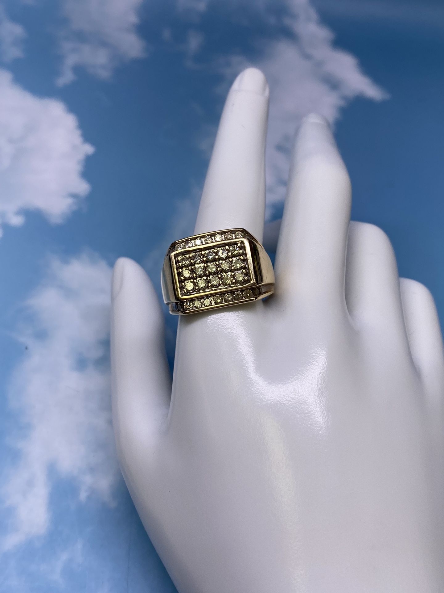 10k Diamond Ring