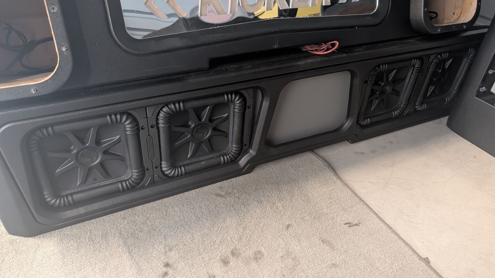 NEW CUSTOM PORTED BOX 4 Kicker L7s 8” Subwoofers FIT CHEVY SILVERADO GMC SIERRA 2019-2025