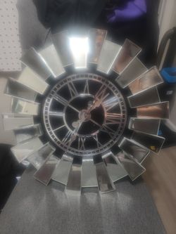 Mirror clock