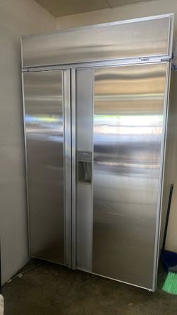 Commercial Refrigerator