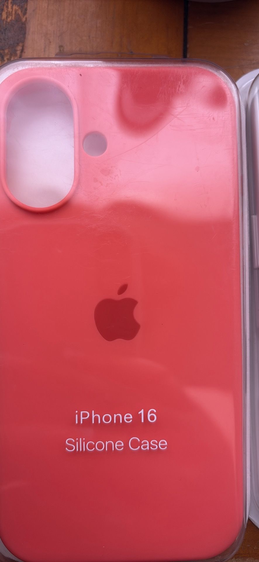 iPhone 16