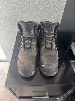 Men’s work red wings shoes  10.5