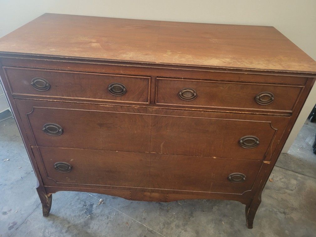 Huntley Antique Dresser