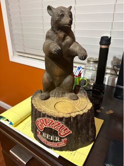 1984 Grizzly beer display