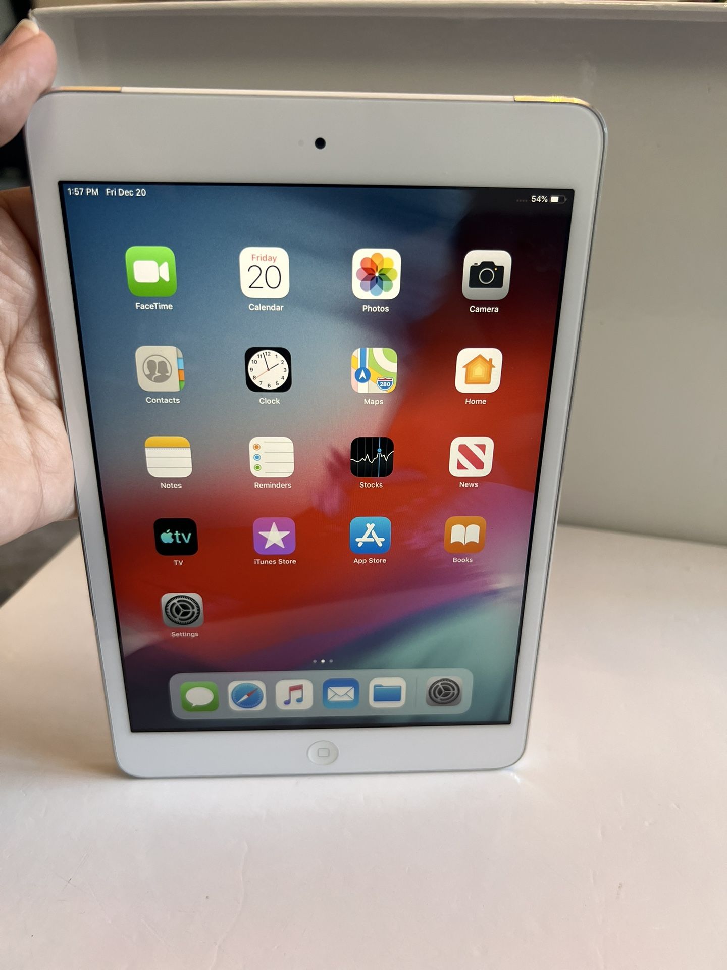 Apple iPad Mini 2nd Gen White A1489 32GB Tablet 7.9” iOS 12.5.7 - $39.