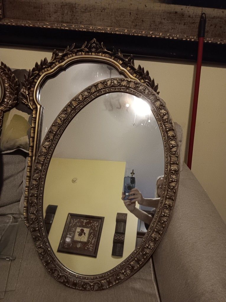 Vintage Recessed Medicine Cabinet 