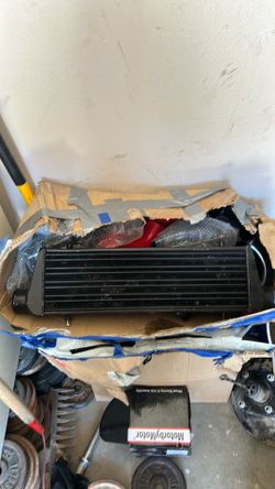 Universal intercooler with all accessories needed