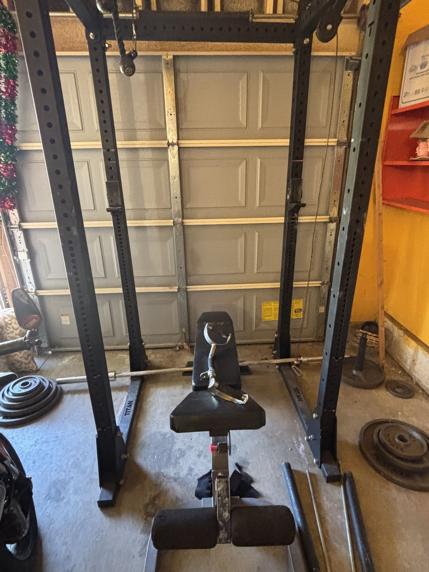 Titan Weightlifting Cage