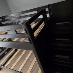 Rooms To Go Twin / Twin Bunk Bed with Drawers