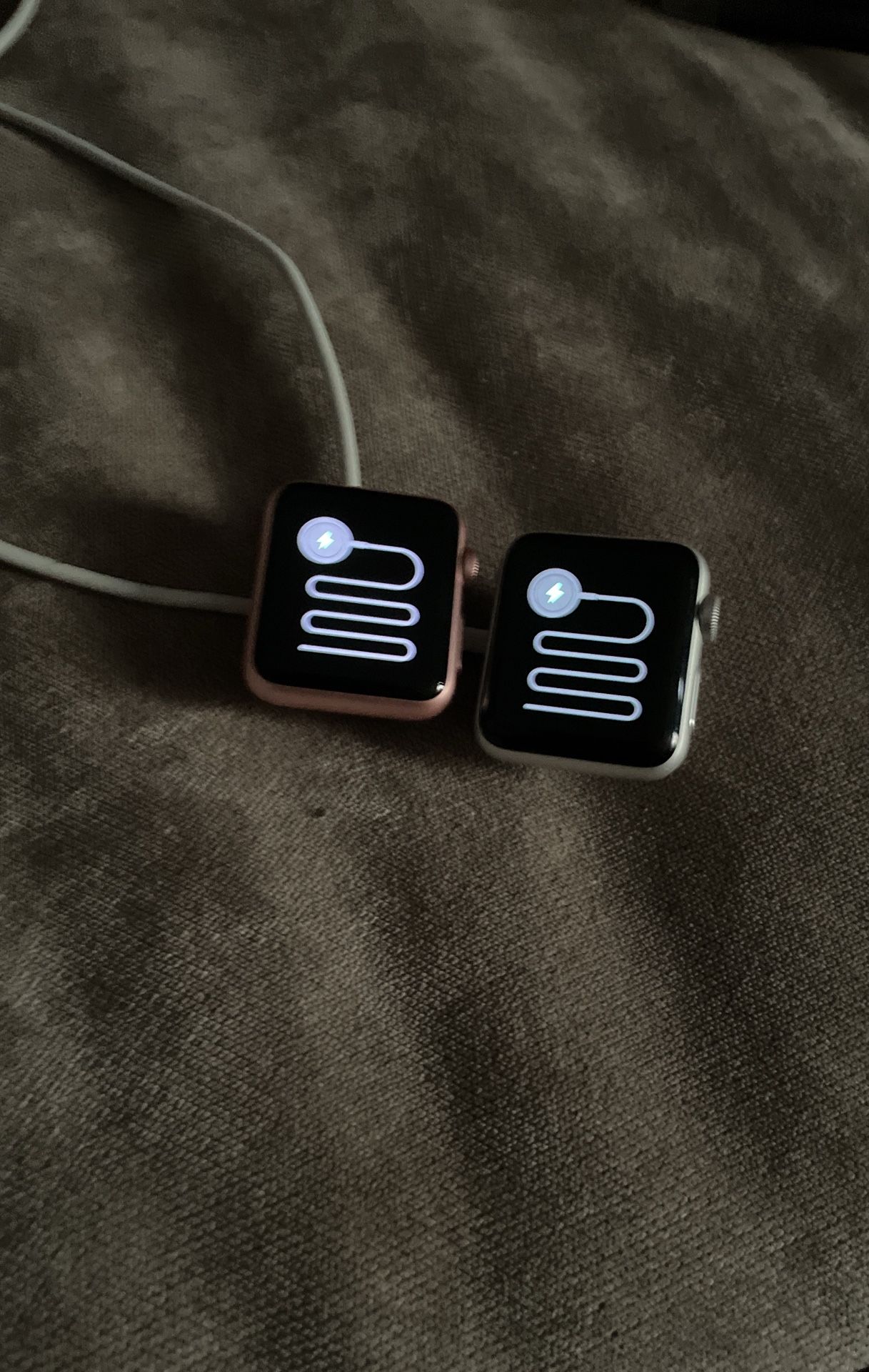 Lots Of Apple Watches ⚠️READ⚠️ *(for Parts)* No Returns Comes With Bands