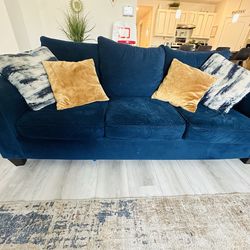 Blue couch for sale
