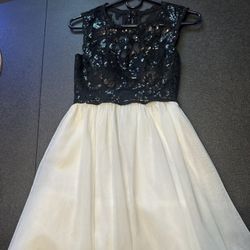 Beautiful Junior Prom Dress Size Xs Or 3