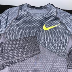 Nike men’s running shirt