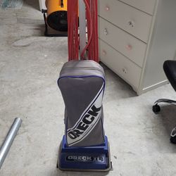 Oreck Up Right Commercial Vacuum