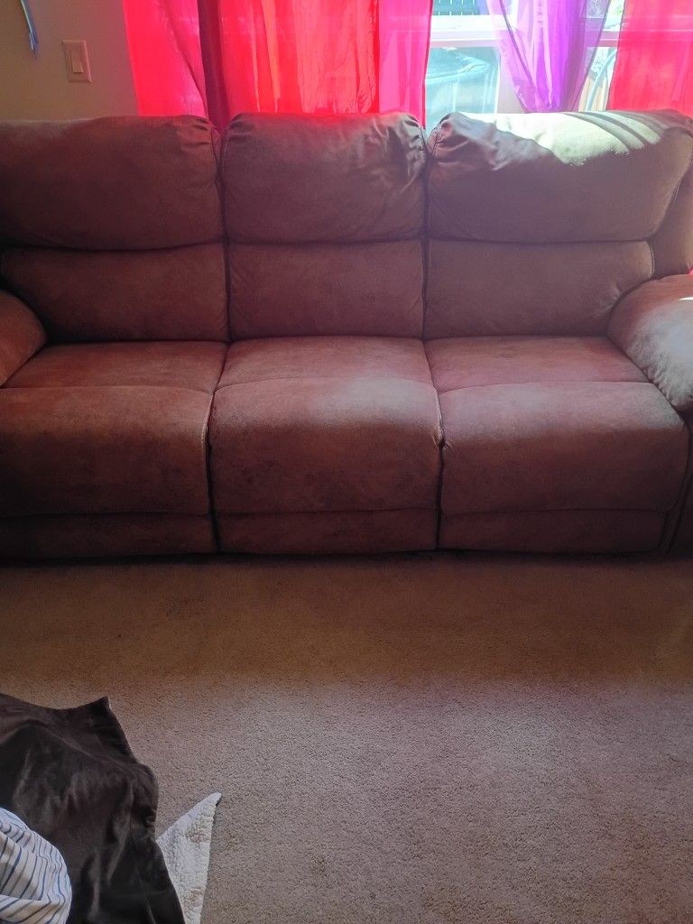 Recrinable Couches