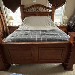Solid Pine Bedroom Suite 