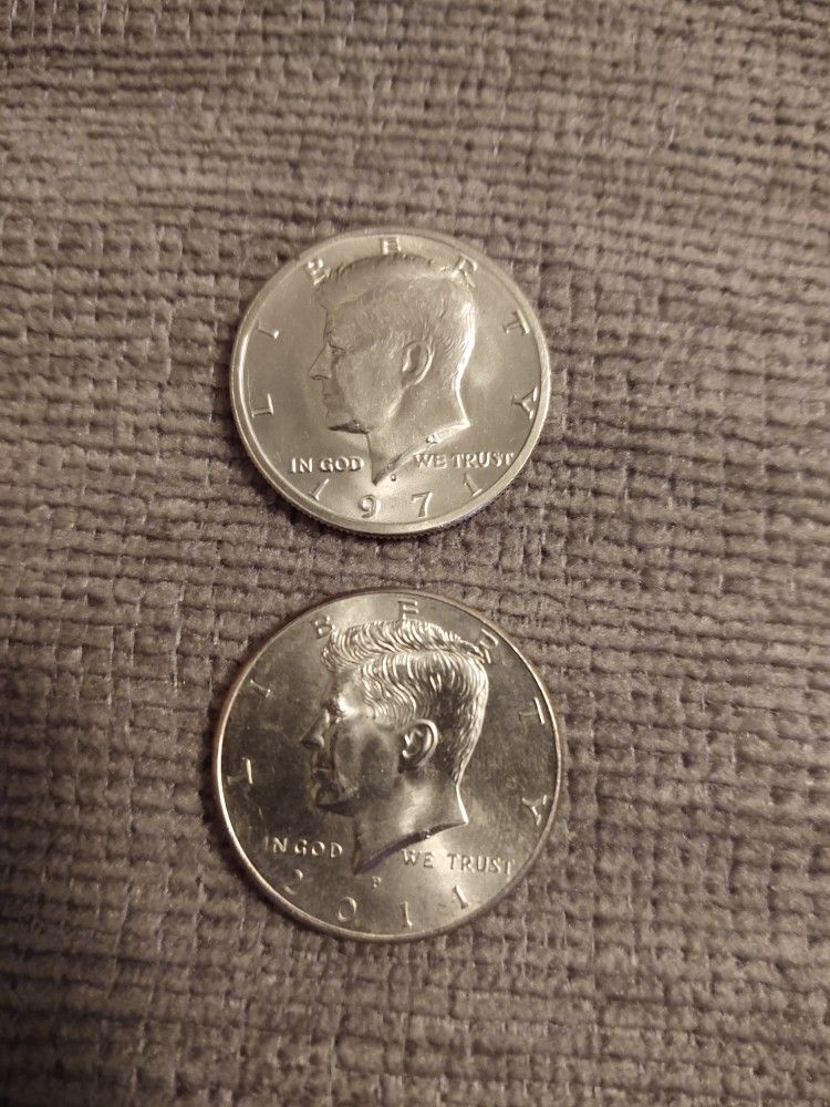 Kennedy Half Dollars And $20 Star Note