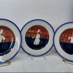 WILLIAMS SONOMA GUY BUFFET DINNER PLATE  CHEF IN THE KITCHEN 